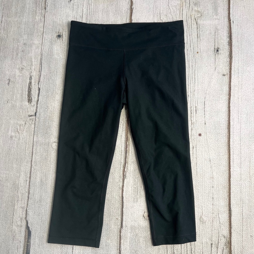 Under Armour Womens Black Capris Cropped Leggings Athletic Workout Pants Size MD
